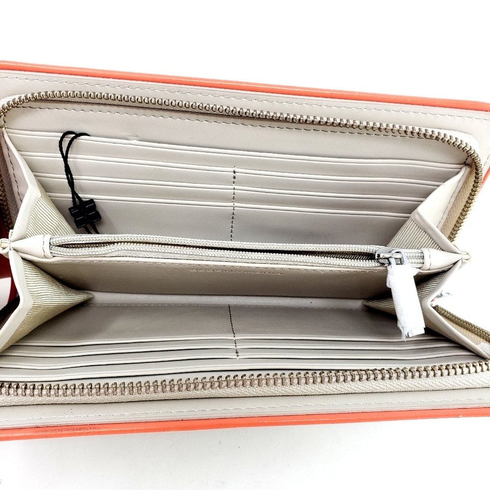 BCBGMAXAZRIA Nieve Wallet - Picture 6 of 7